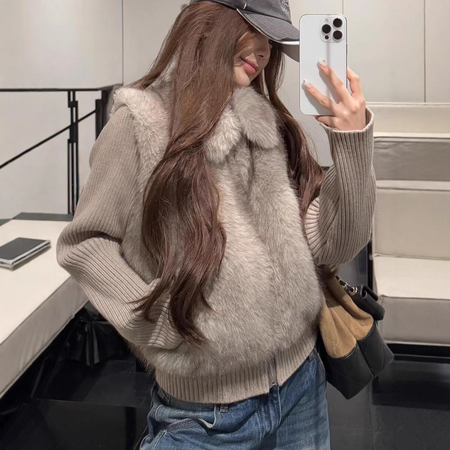 

2025 зимняя новая молодежная экологически чистая меховая куртка, женский короткий маленький вязаный жилет с рукавами