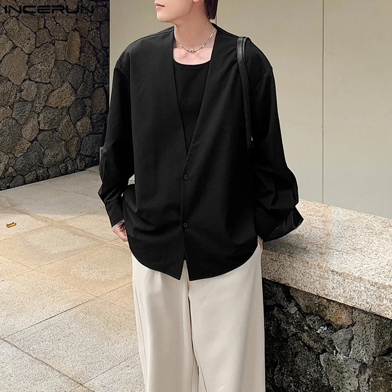 

INCERUN Мужская рубашка, однотонная, с v-образным вырезом, длинным рукавом, на пуговицах, свободная мужская одежда, уличная одежда, 2025 г., модные повседневные рубашки в корейском стиле