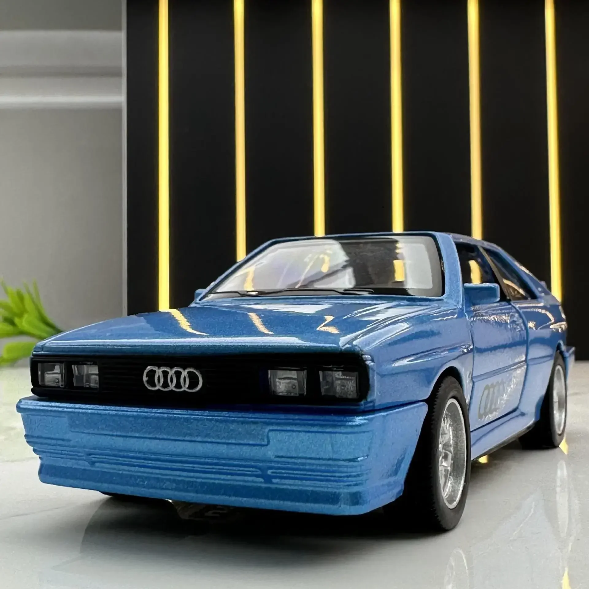 

1:36 Audi Quattro 1980 модели автомобилей из сплава, игрушечные литые модели автомобилей, открытые тянущиеся спортивные автомобили для взрослых, коллекционные подарки