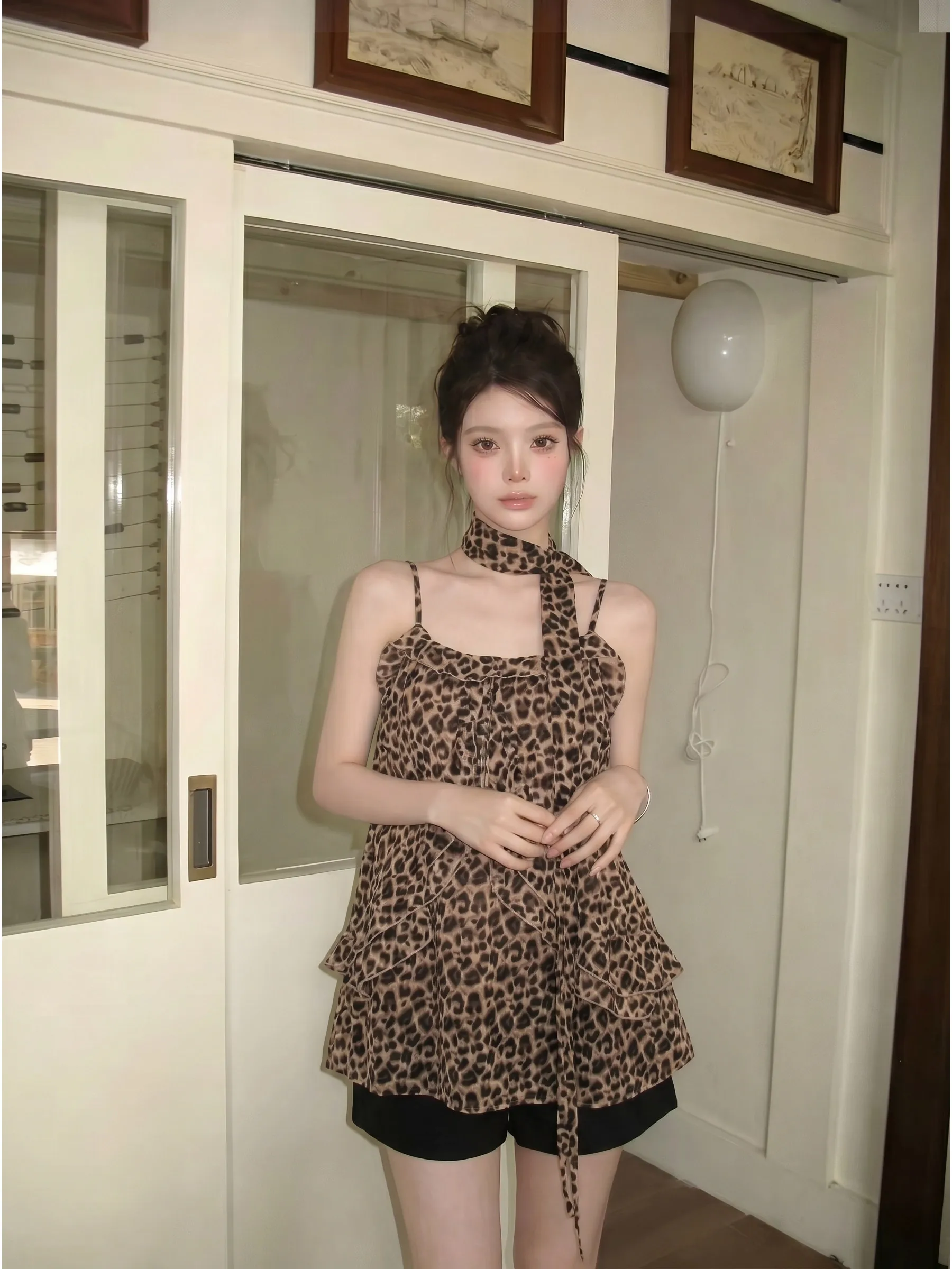 Pure Desire Leopard Print Bell Sleeve Crop Top Women's Summer Sexy Spicy Sleeveless Sash Vest Fashionable U-Neckline Outerwear