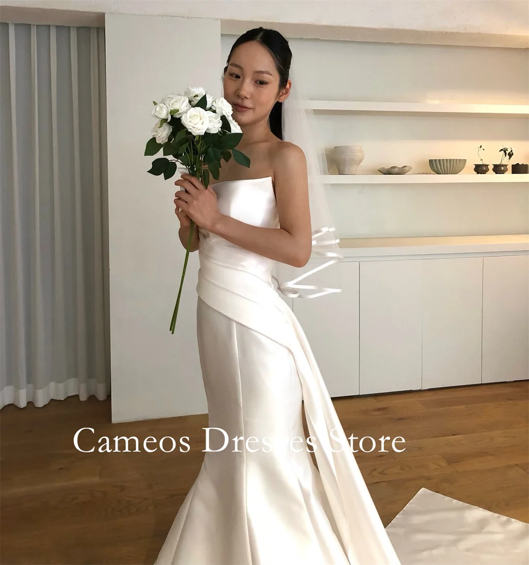 ชุดแต่งงานแบบคอร์เซ็ทผ้าซาตินทรงเมอร์เมดแบบไม่มีสายและแขน  สำหรับถ่ายภาพ  ชุดเจ้าสาวสำหรับผู้หญิง  แบบสั่งตัดได้จาก SONDR