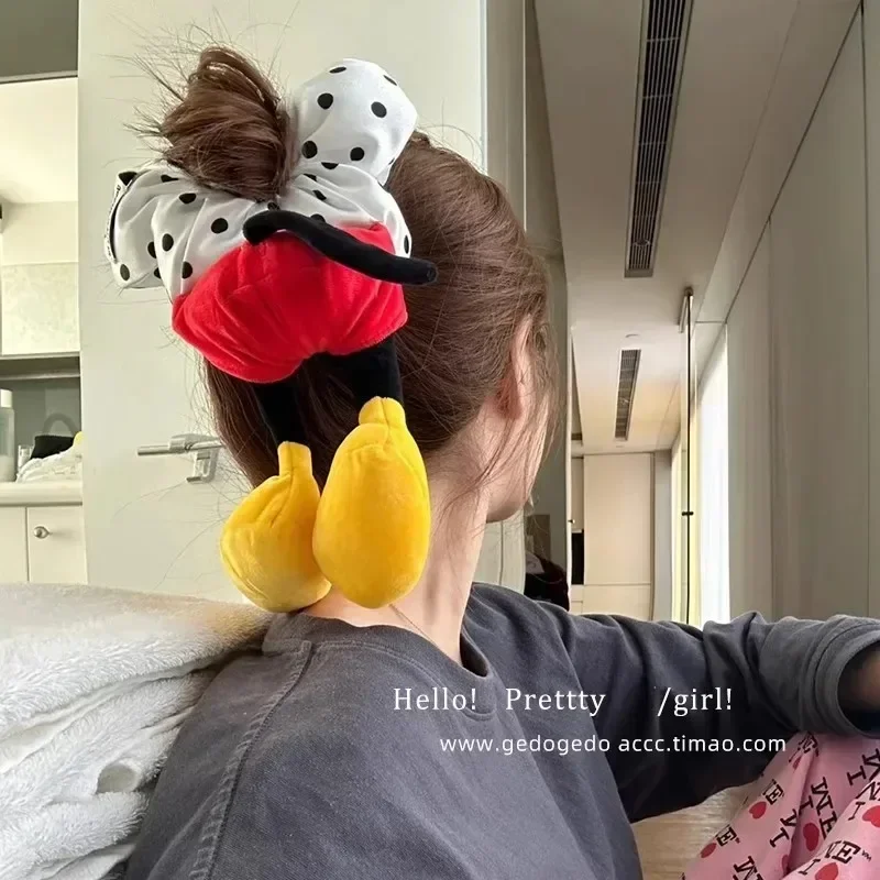Disney Mickey Mouse ผม Scrunchie อะนิเมะตุ๊กตาอุปกรณ์เสริมผมสําหรับสาวปาร์ตี้ทุกวันขนอุปกรณ์เสริมน่ารักขนจัดแต่งทรงผม