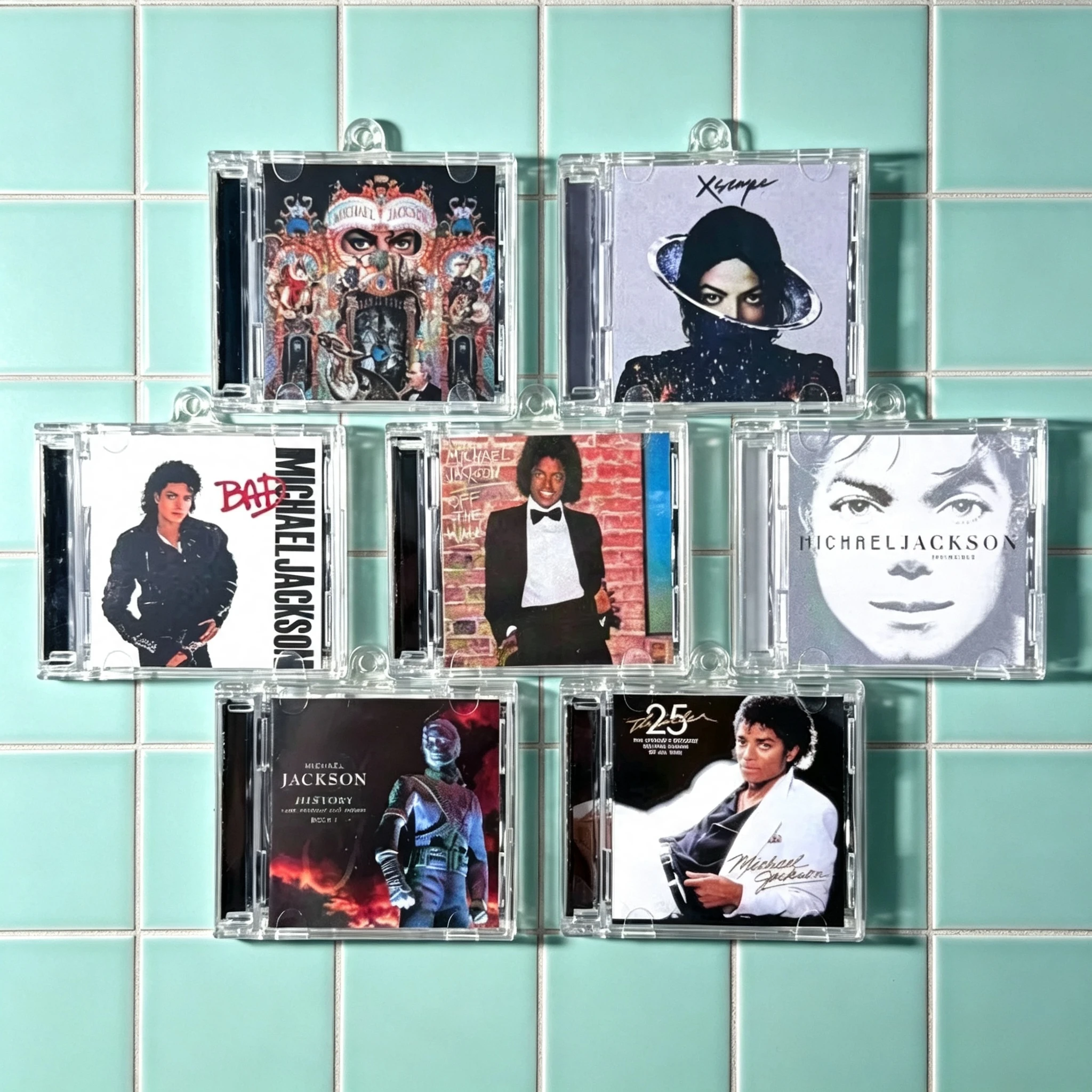 Classic Pop Michael Jackson MJ MINI Music CD NFC Keychain Play Song Thriller Album Bad Pendant Cosplay Key ring Acrylic Necklace