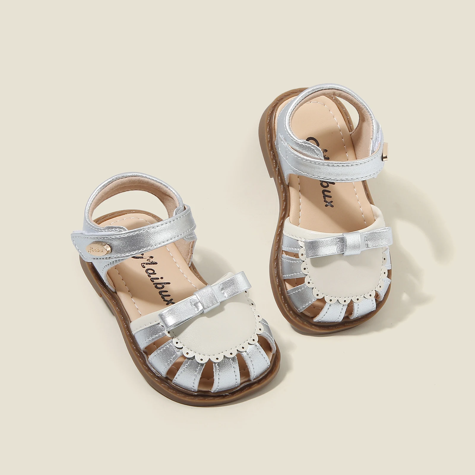 

Детская обувь, женские детские сандалии, новые летние туфли для девочек с мягкой подошвой, детская прогулочная обувь принцессы, нескользящая модная обувь