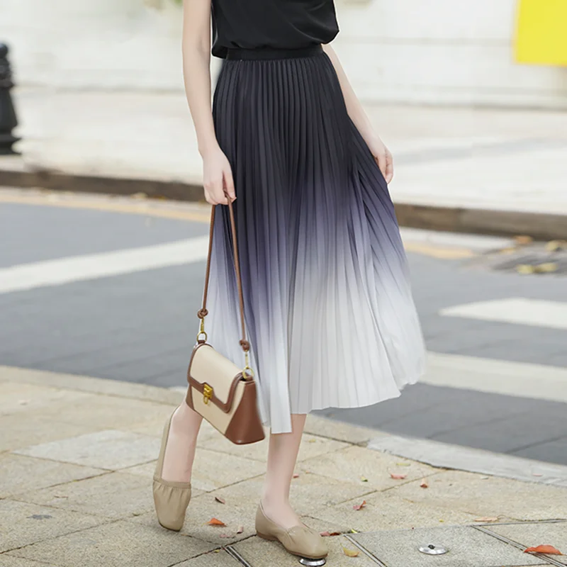 

Women Shiny Gradient Pleated Midi Skirt 2025 Summer Fashion HIgh Street A-Line Skirt Women Casual Clothes Elegant