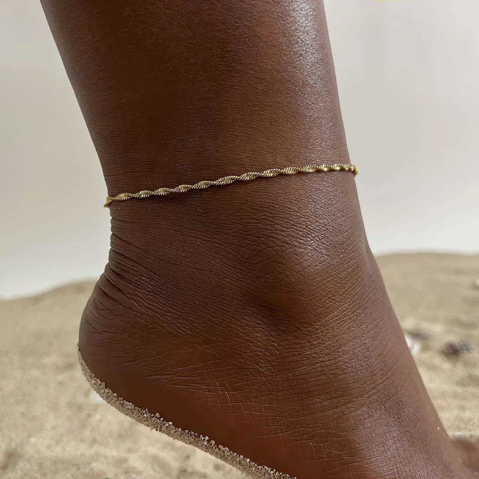Picture 4: Women's Waterproof Stainless Steel Chic Water Wave Chain Anklets Jewelry Gift To Girls,Minimalist Anklet For Daily Beach Holiday