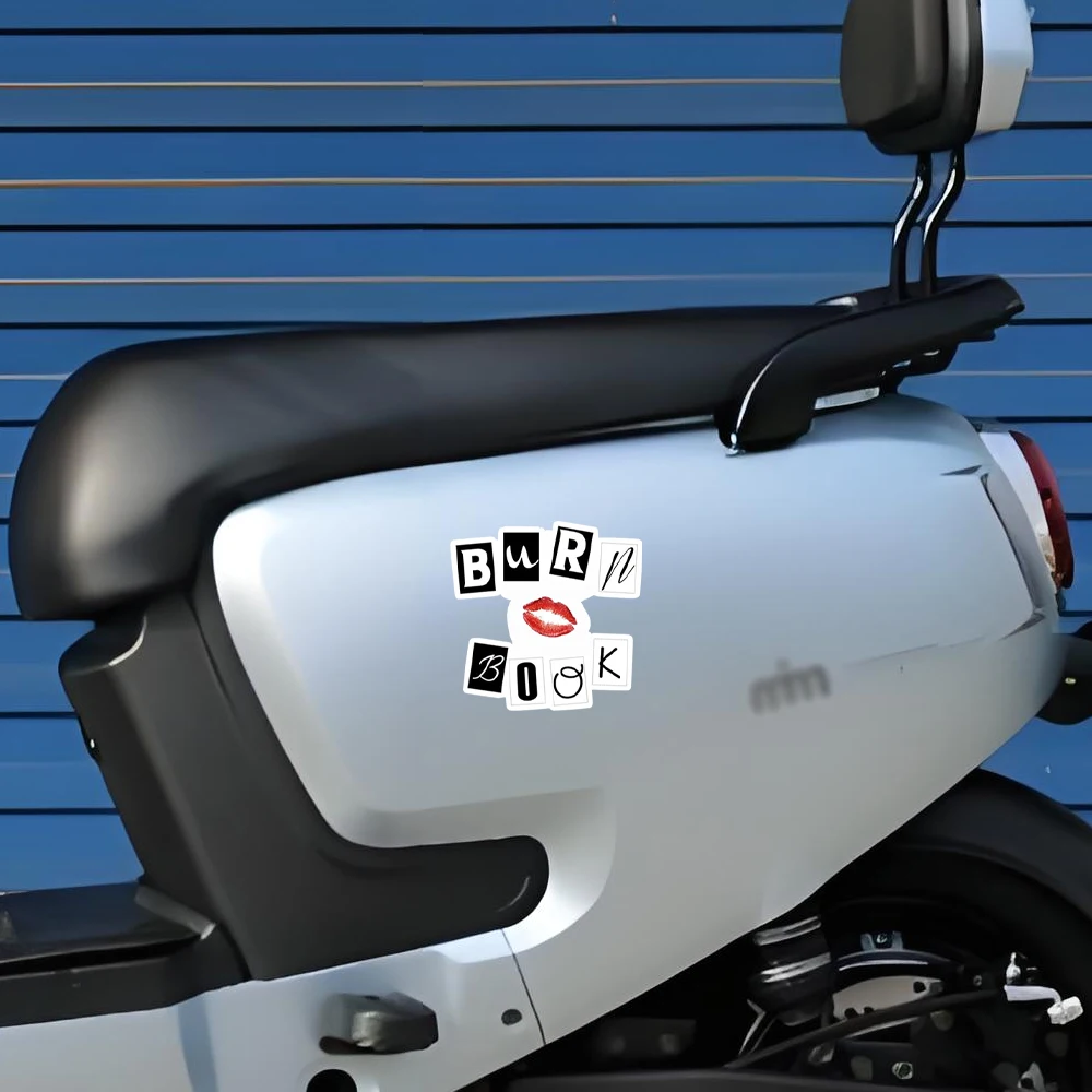 Mean Girls - Burn Book - ملصق مضاد للماء لأجهزة الكمبيوتر المحمولة للسيارات والنوافذ