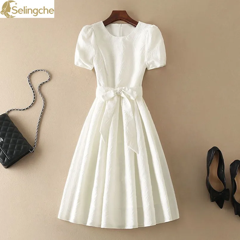 

Spring and Summer New Niche Temperament Sweet White Minimalist Round Neck Waist Reducing Age Dress for Women