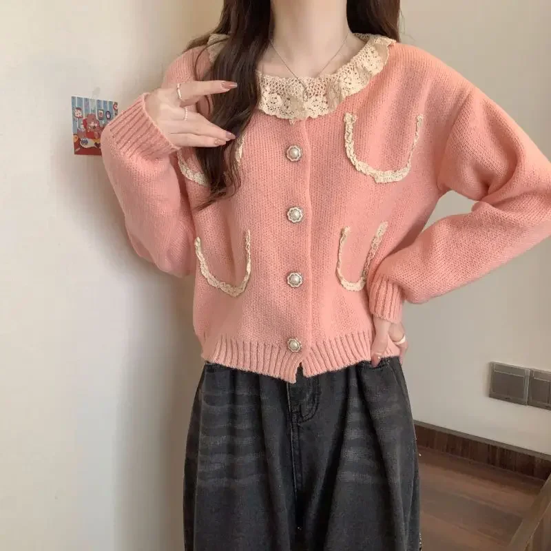 

Nice Female Korean Buttons O-neck Long Sleeve Knitting Cardigan Autumn Winter Women Clothes Sweet Lace Patchwork Sweater Coat Fe