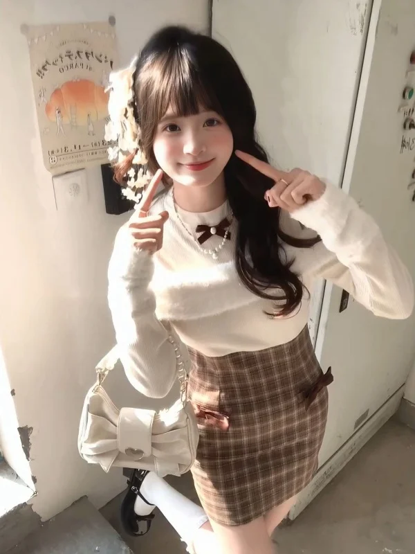 เสื้อไหมพรมทรงเข้ารูปแบบสลิมฟิต แขนยาว โชว์ไหล่ แต่งลายสก็อต สำหรับผู้หญิง ฤดูใบไม้ร่วง ฤดูหนาว สไตล์นักศึกษา ทรงบอดี้คอน