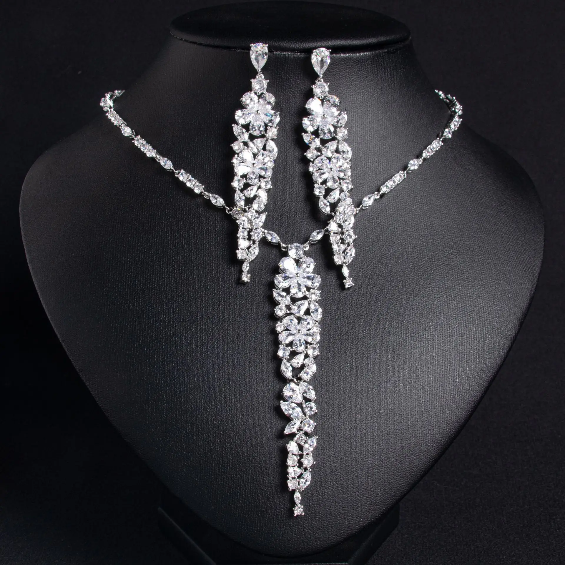 Dazzling Jewelry 2 Piece Set Fashion Multi-Color Necklace Earrings Women's Dress Suitable for Wedding Prom Holiday Gift M-792