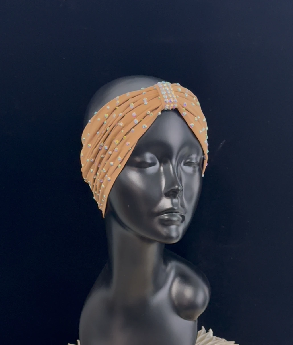 Tiara de dança latina com pregas de borda larga, alças acessórias de diamante, faixa de cabeça profissional multicolorida em dois tons