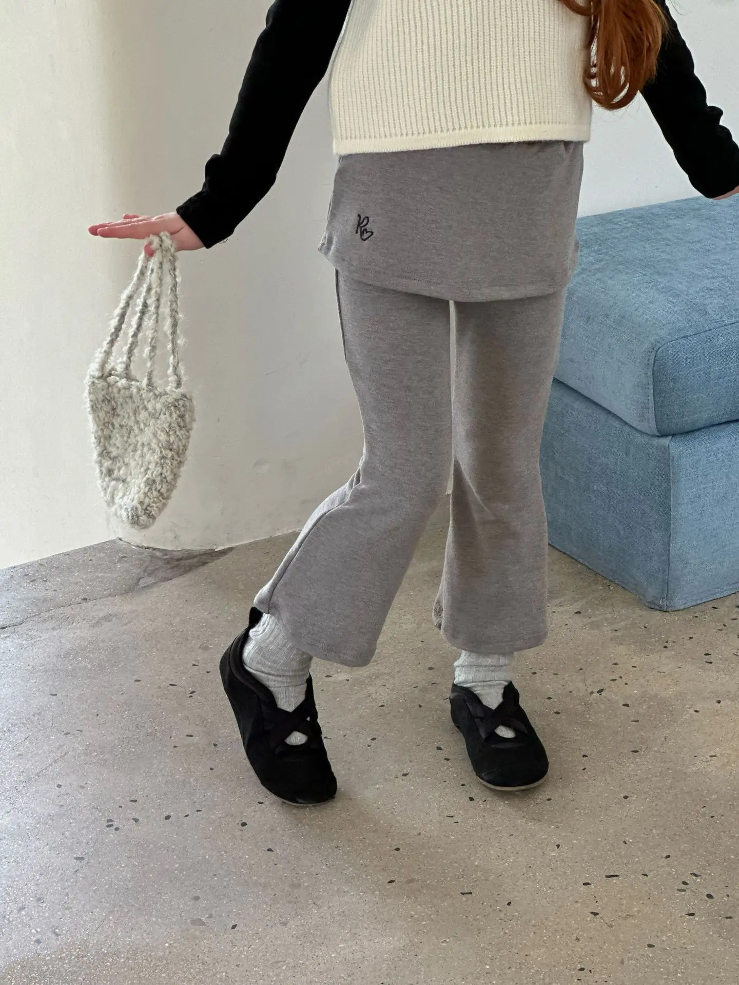 Girls flared trousers 2025 autumn new skirt curtain false two-piece dress trousers  children retro fashionable Slim trousers