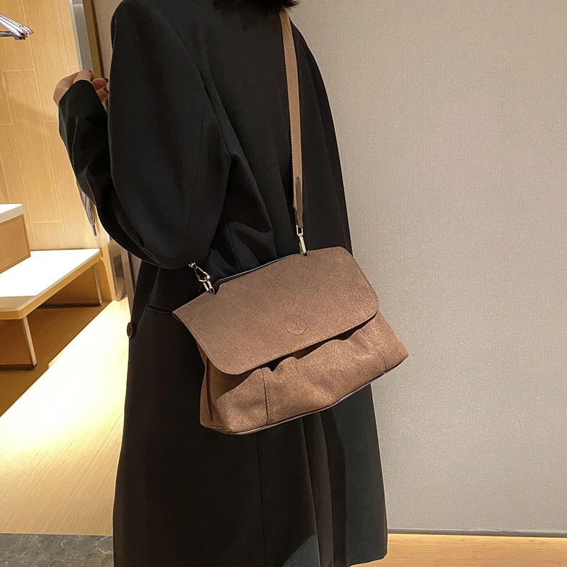 

Модные роскошные сумки через плечо для женщин, замшевая кожаная сумка через плечо в стиле ретро с клапаном, женская сумка-мессенджер для женщин, повседневное использование, зима