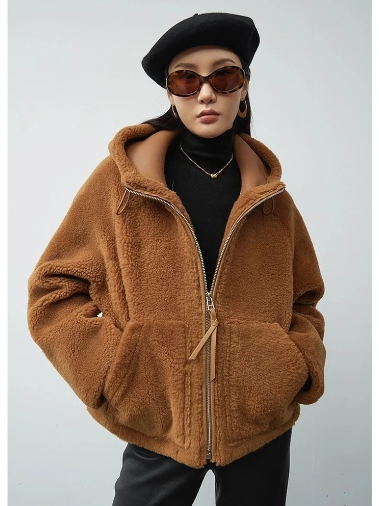 

High-end Luxury Merino Sheep Fur Hooded Jackets for Women 2026 New Simple Loose Short Winter Genuine Leather Real Fur Coat