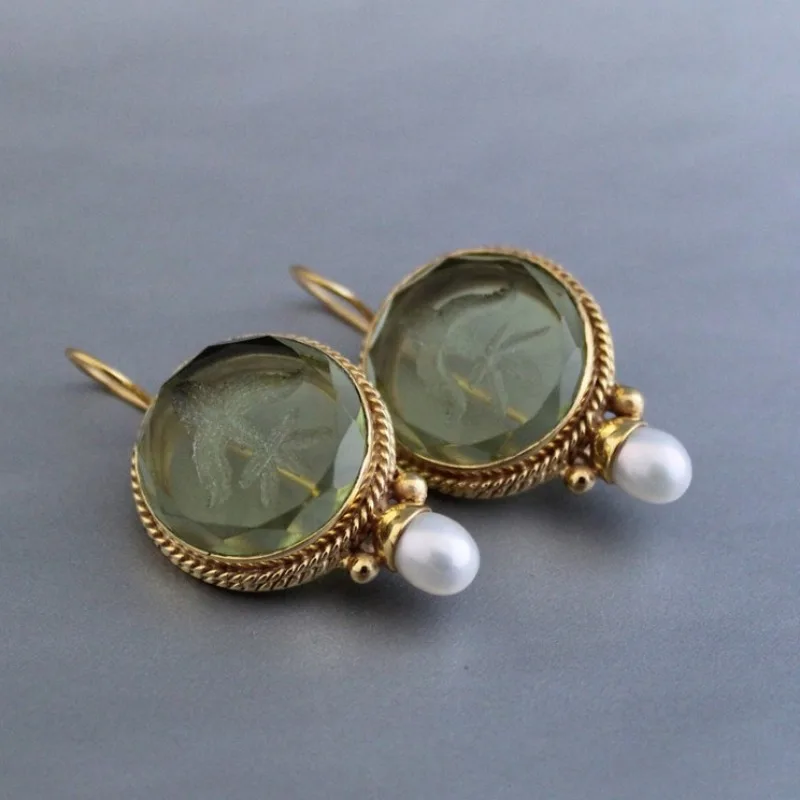 Pendientes redondos de estilo Retro para mujer, figura tallada verde, mosaico de piedra de cristal, perla, joyería exquisita