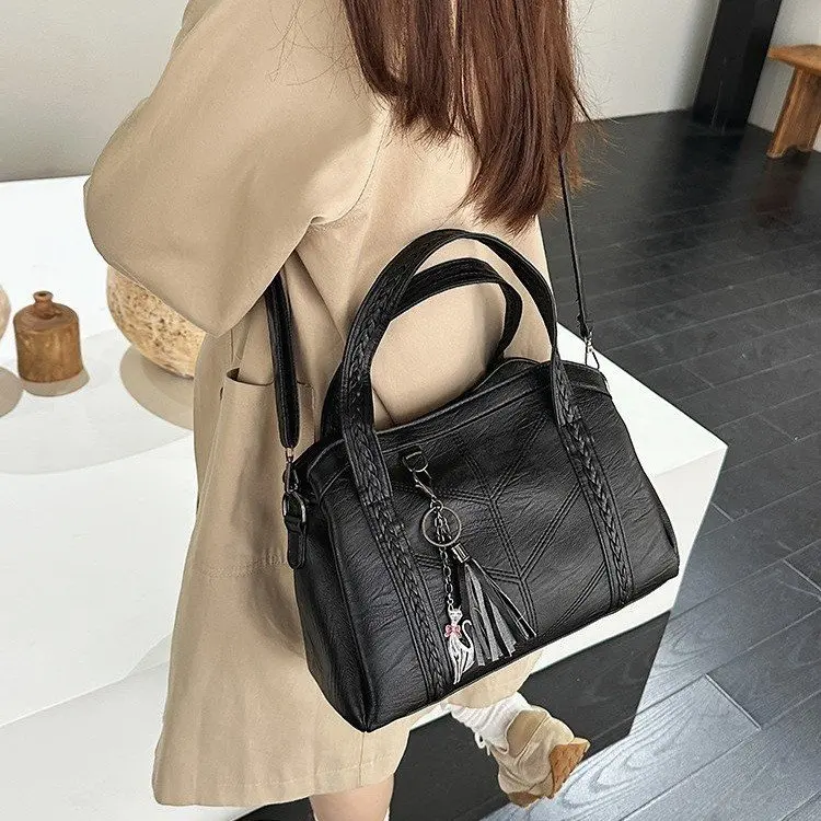 

2026 New European and American Shoulder Crossbody Bag Large Capacity Retro Mom Bag Tote Bag Tote Bag