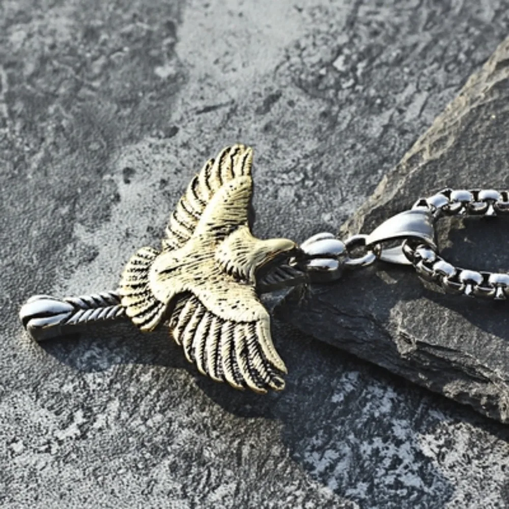 1 New Retro Cross Flying Eagle Pendant Chain Men Personalized Trend Hip Hop Necklace Party Men's Jewellery