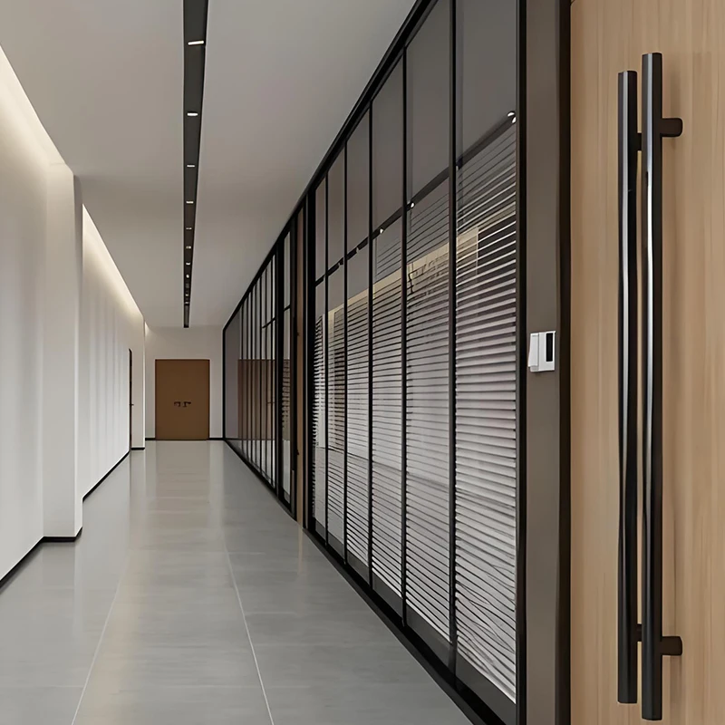 

Modern Panoramic Office Glass Partition Wall With Aluminum Shutters Doors Sound Insulation for Hotel Indoor Office Furniture
