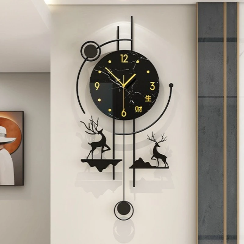 Minimalist Wall Clo…