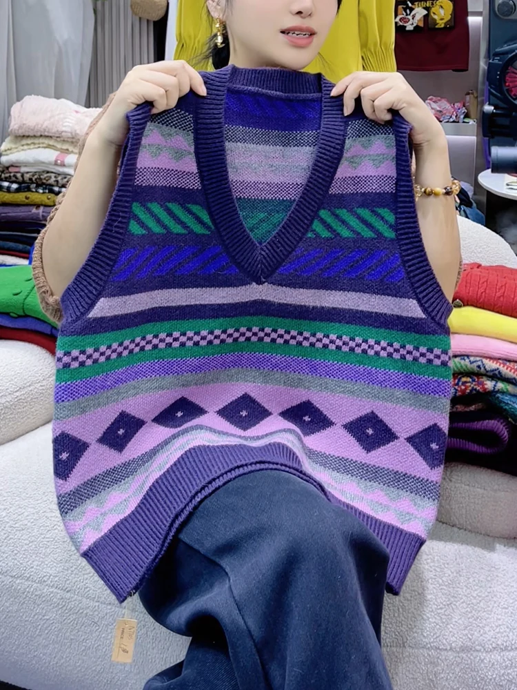 

Comfortable Knitted Vest Top Svel Floral Embroidery Spring Collection Outerwear European Sle Light Maturi Contrast ...