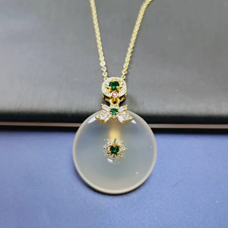 

Natural High Ice Agate Safety Buckle Women's Exquisite Pendant