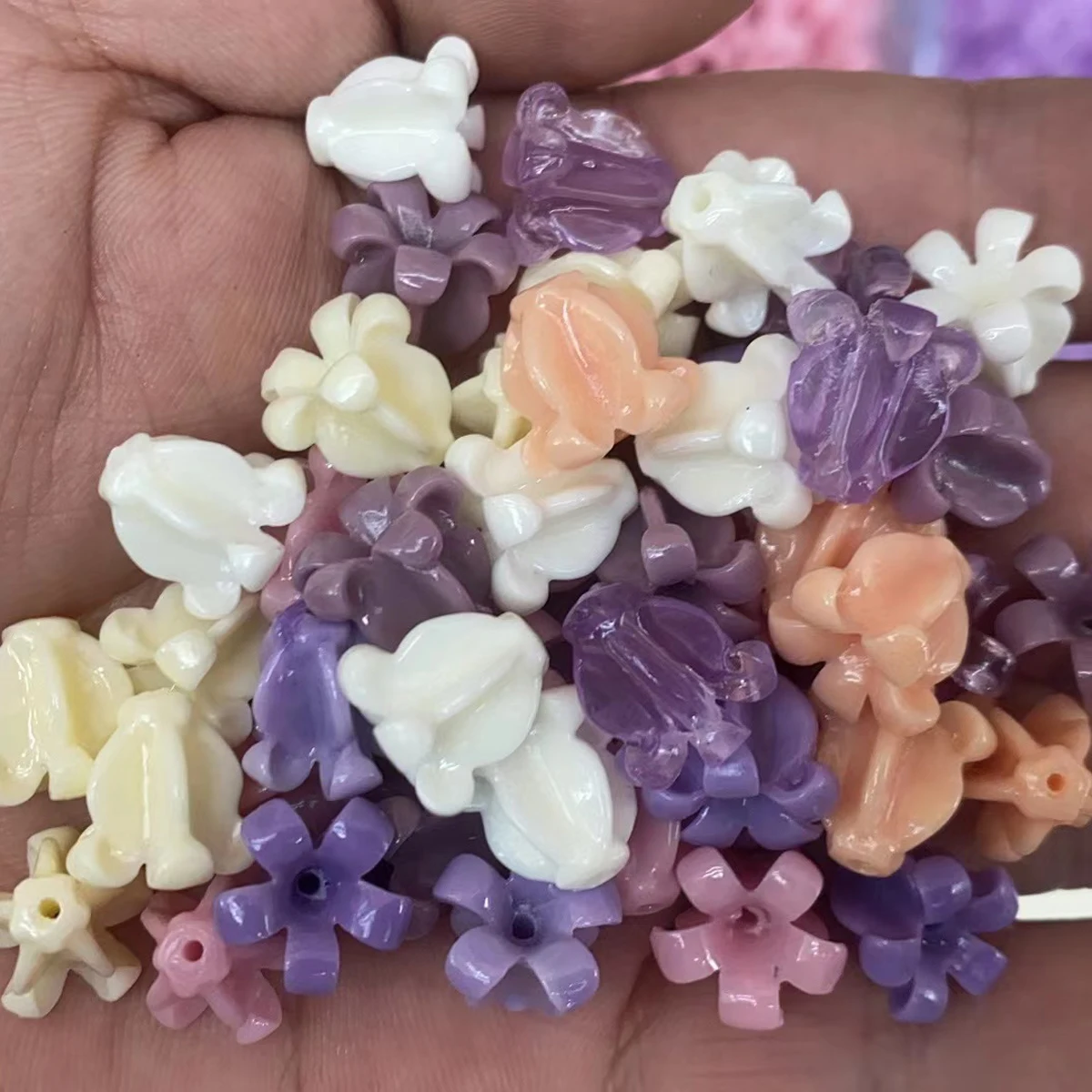 10pcs Pink Rose Flower Coral Beads Carved Crafts Through-hole Coral Loose Beads for DIY Charms Earring Bracelet Jewelry Making