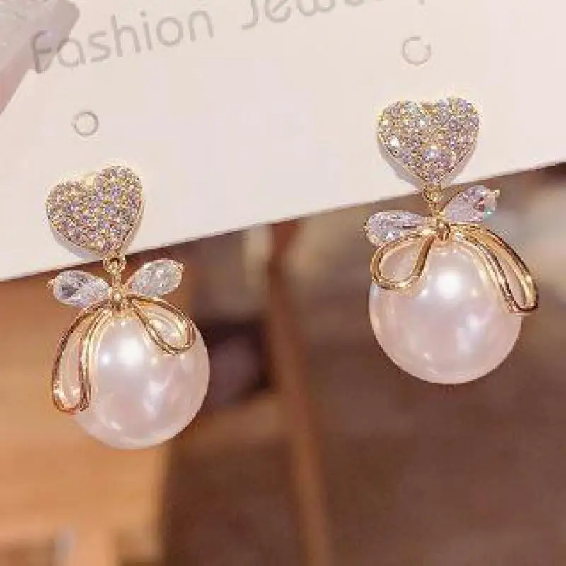 

925 Silver Needle Korean Fashion Pearl Drop Earrings For Women Jewelry 2025 Trending New Luxury Women's Crystal Heart Earrings