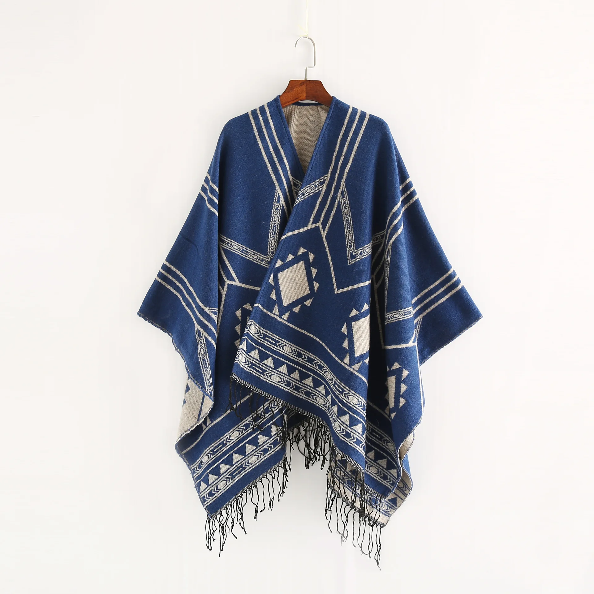 Peleryny Poncho 2026 Nowy Indyjski Nepalski Styl Geometryczne Frędzle Rozcięte Damskie Szale Ciepłe Do Klimatyzowanych Pomieszczeń Niebieskie