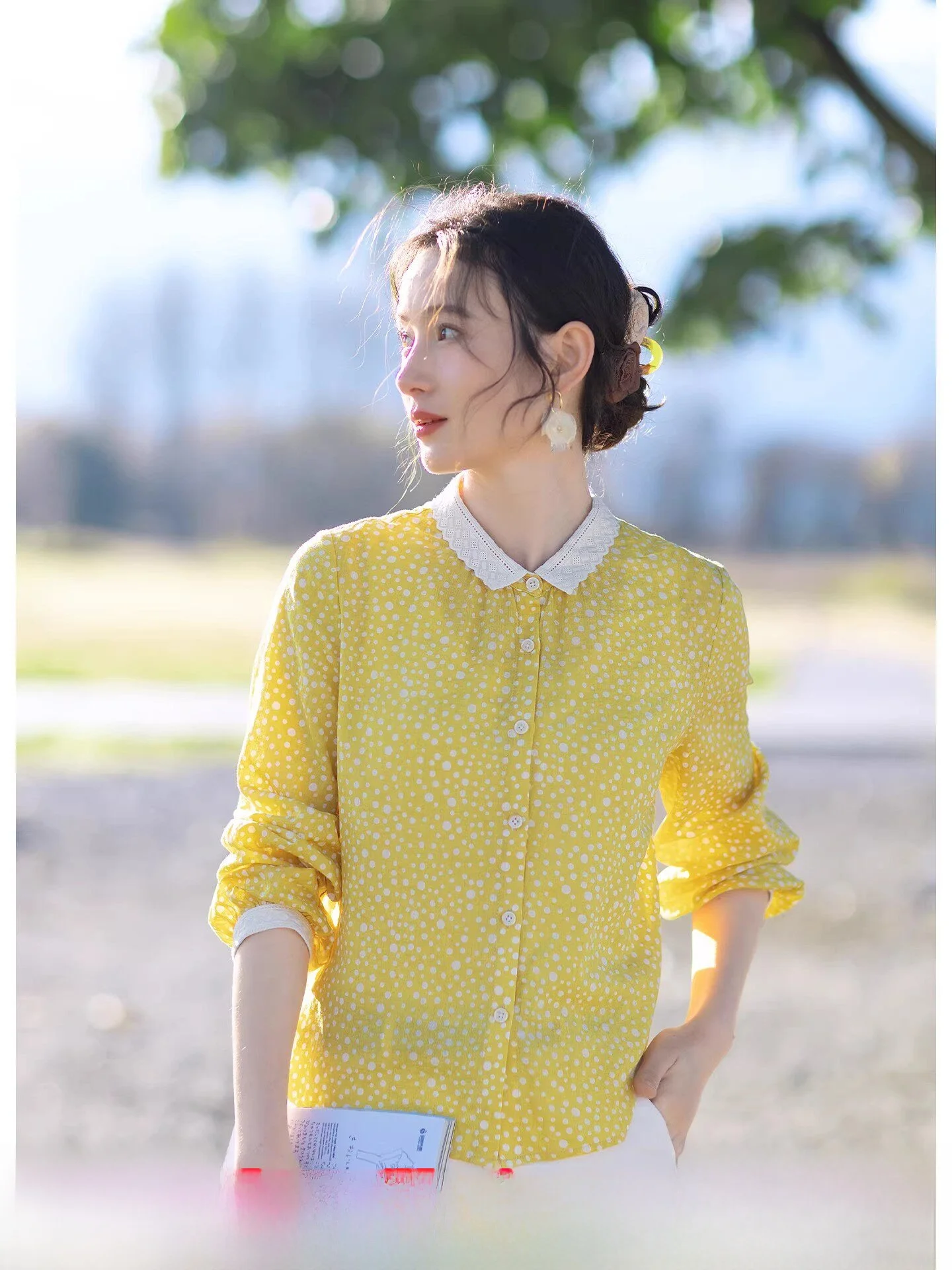 

Красно-желтая женская блузка из чистого хлопка с длинным рукавом, весна 2026, новая коллекция, художественный свободный крой, дышащая, комфортная.