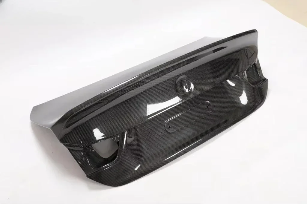 

High Quality Carbon Fiber High Quality F82 LB Trunk Cover for M4 F82 Trunk Cover