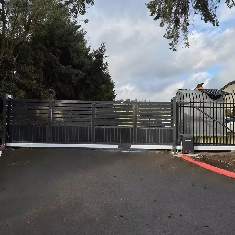 Durable Aluminum Alloy Vertical Blade Fence 1.2x2m Easy Assemble Residential Garden Privacy Screen 4x6ft for Villa Courtyard
