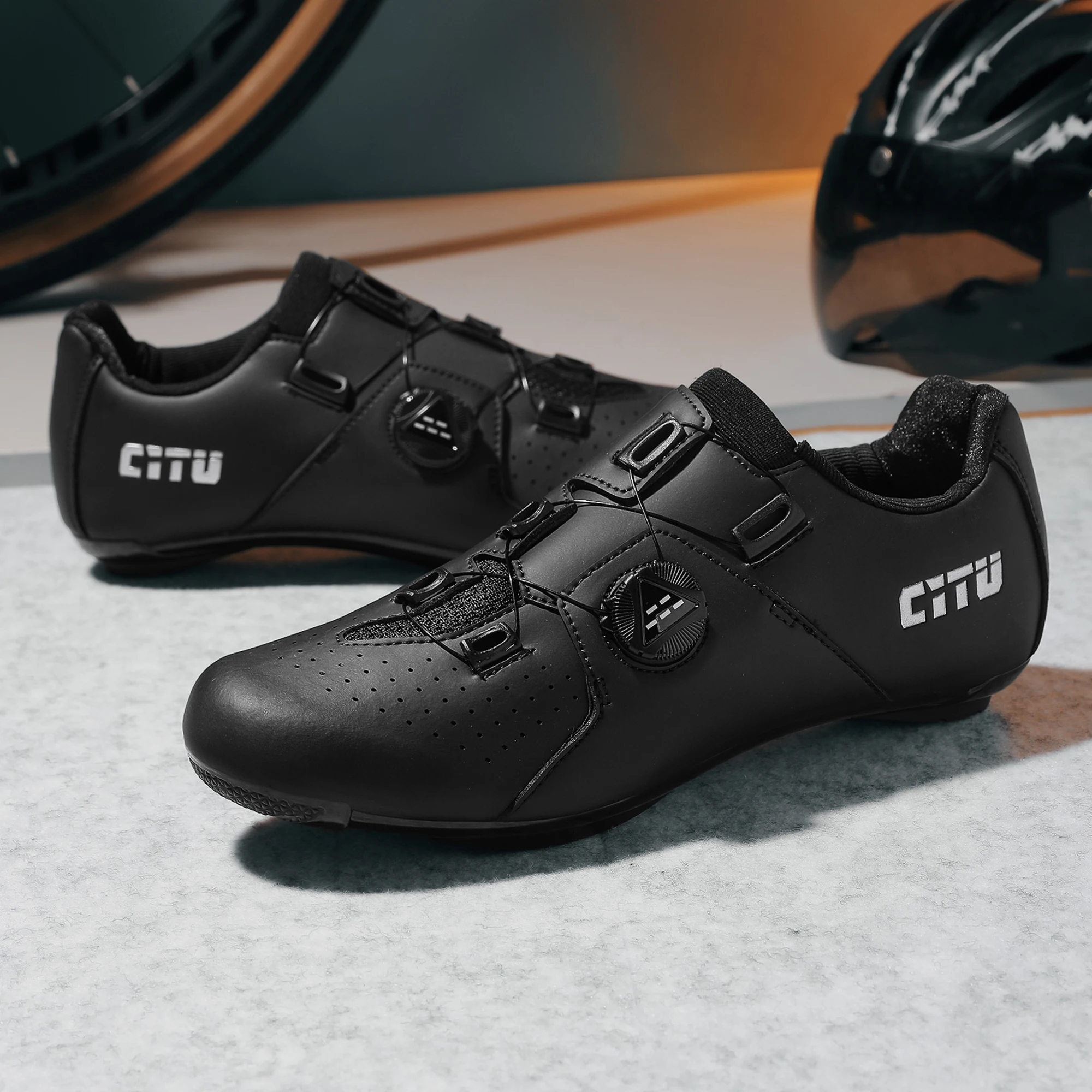 

Bicycles professional cycling shoes new unisex four seasons fashion wear-resistant non-slip breathable hard bottom riding shoes