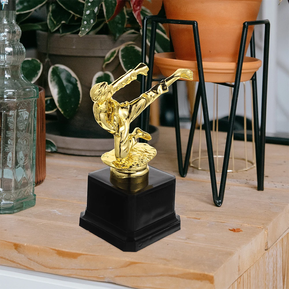 

3pcs Taekwondo Trophies Martial Plastic Sport Trophy Kids Golden Award Large Competition Cup Halloween Ceremony Decor