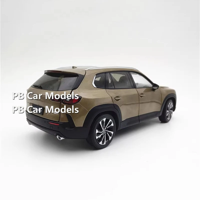 1: Collection of 18 domestic original CX-50 alloy car models, SUV models, gifts, and ornaments