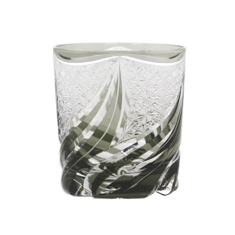 Japanese Edo Kiriko Crafts Pure Hand-carved Glass With Exquisite Packaging Gift Box Black Cup Crafts