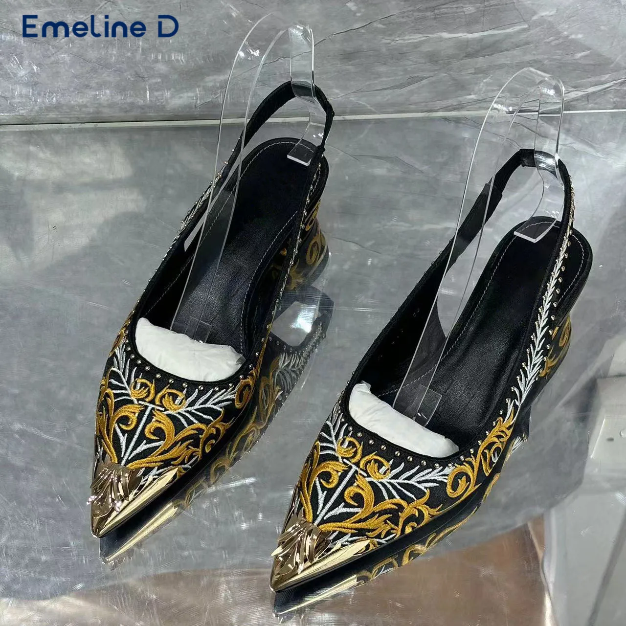 Metal Pointed Rivet Sandals White Gold Embroidery Hollow Back Personality Pumps Fashionable Thick Heel Women's Shoes