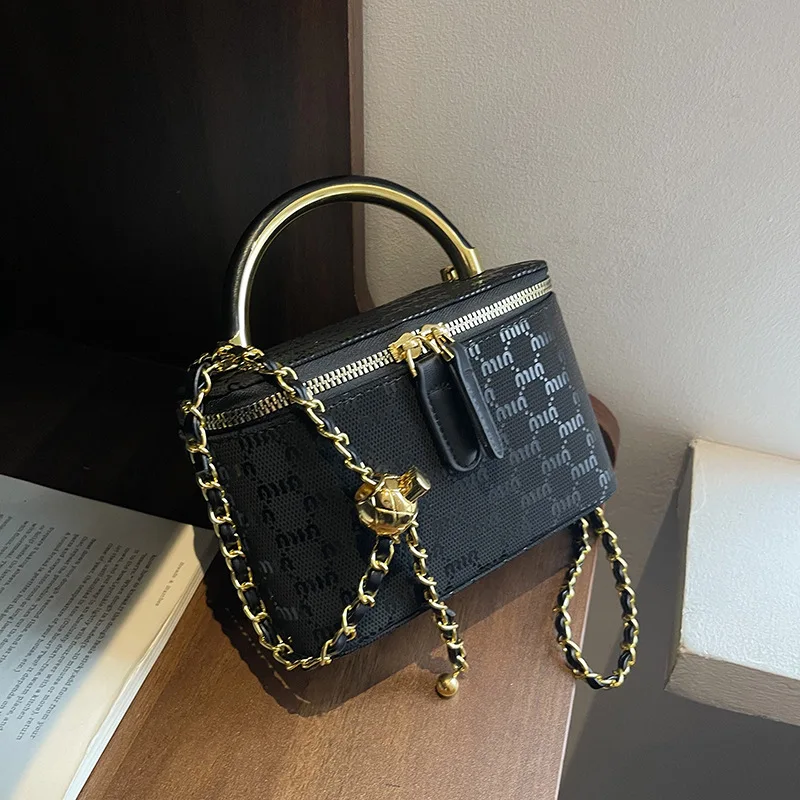 

‌2025 Summer Korean Minimalist Square Bag Women Lightweight Commuter Crossbody Premium‌