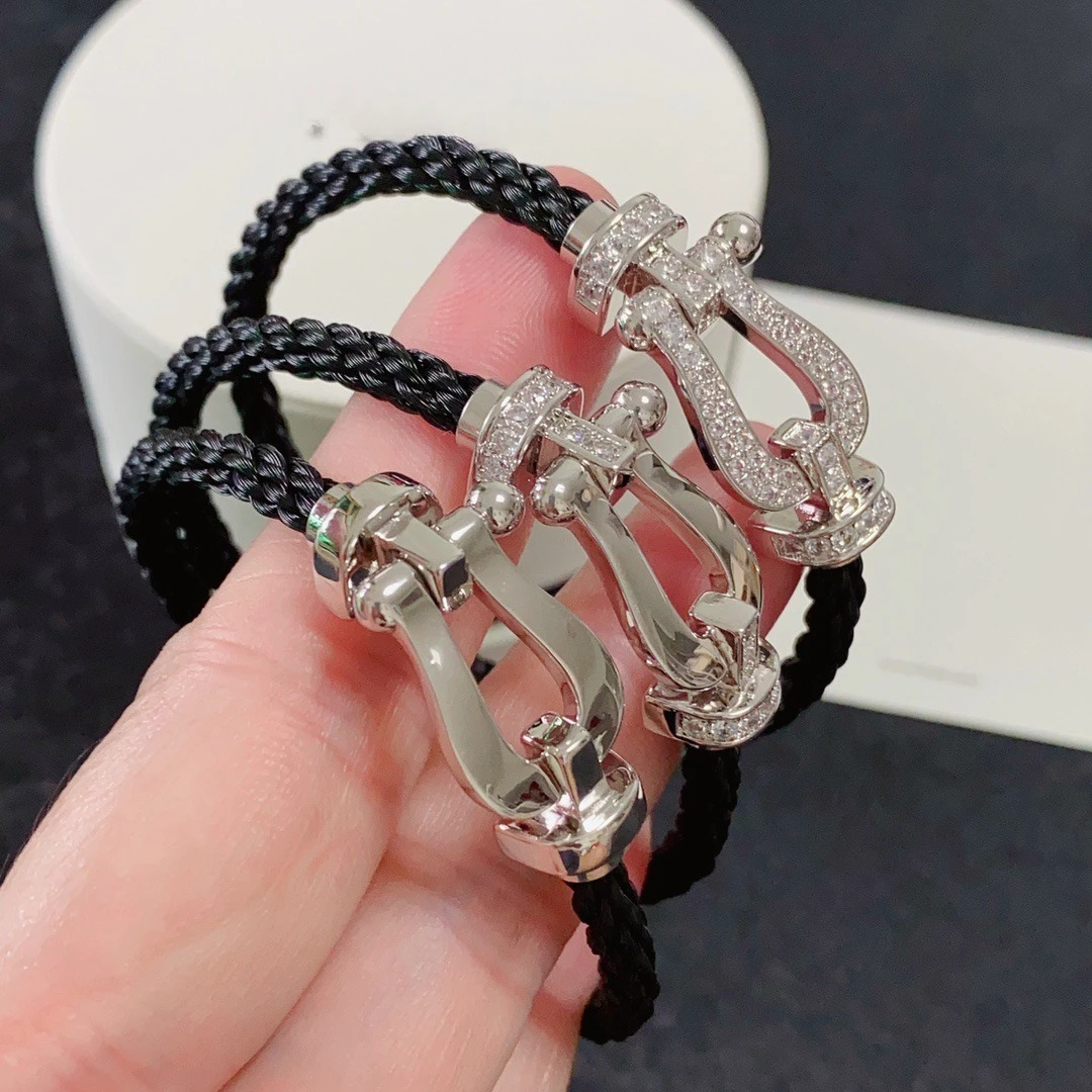 

2025 new 925 silver high-quality L-size U-shaped horse buckle fashion bracelet, women's luxury jewelry, daily wear, party gift