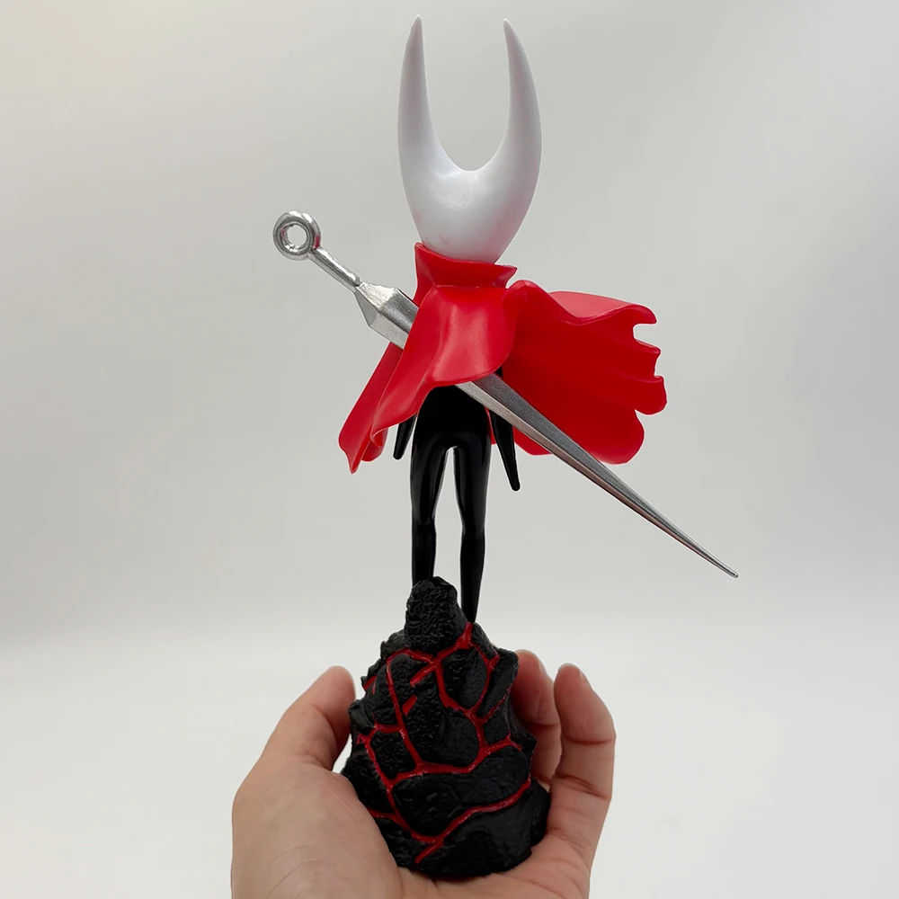HOLLOW KNIGHT Three Swordsmen Game Garage Kit Battle Car Cake