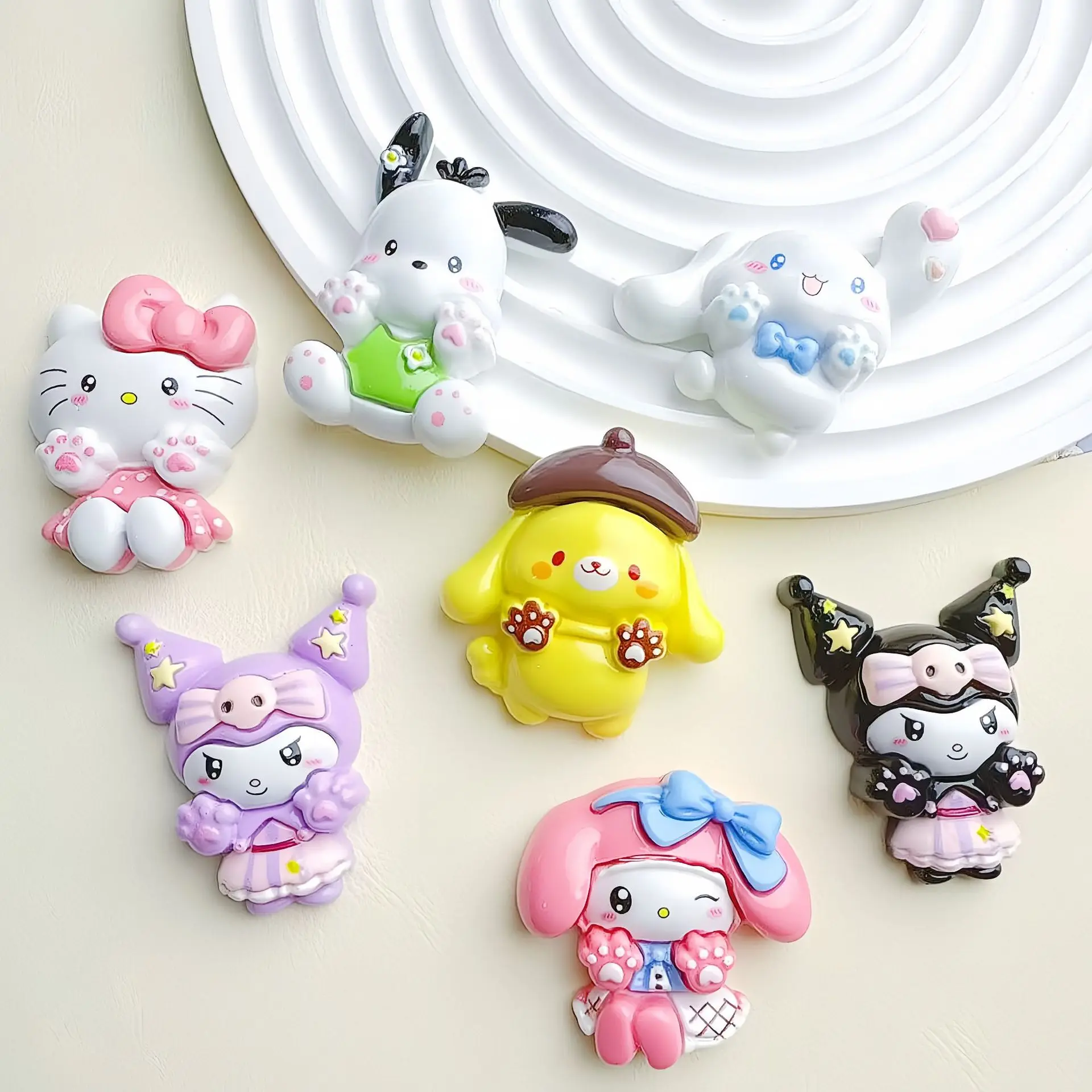 

Miniso Sanrio персонаж крем клей ручной работы Diy шпилька наклейка на холодильник пещера обувь брелок ювелирные изделия из смолы аксессуары