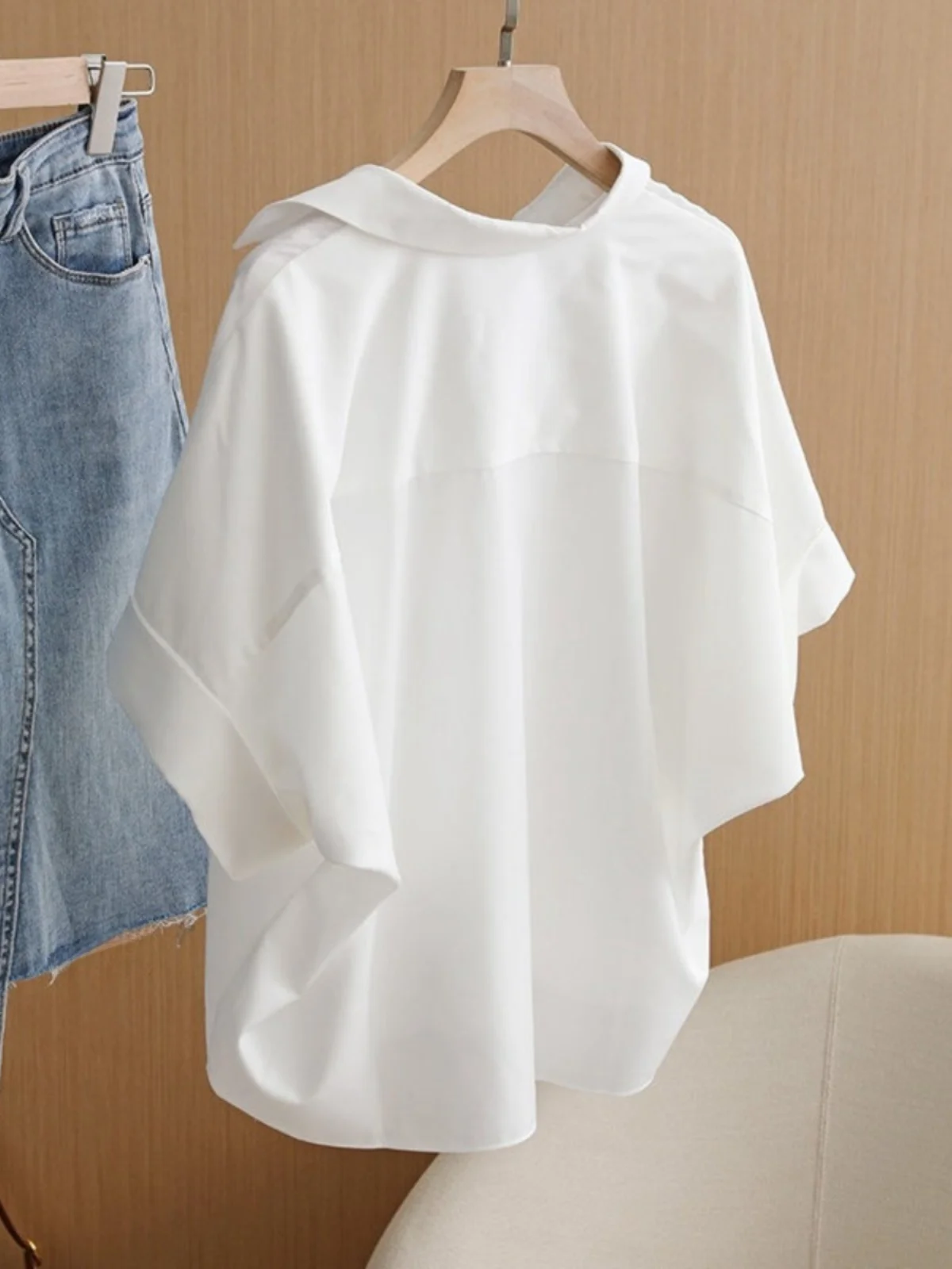 

V-Ne Chain Batwing ort Sve irt T-irt Women's Top Faionable Korean Sle Straight Cut Commute Wind Summer 2025