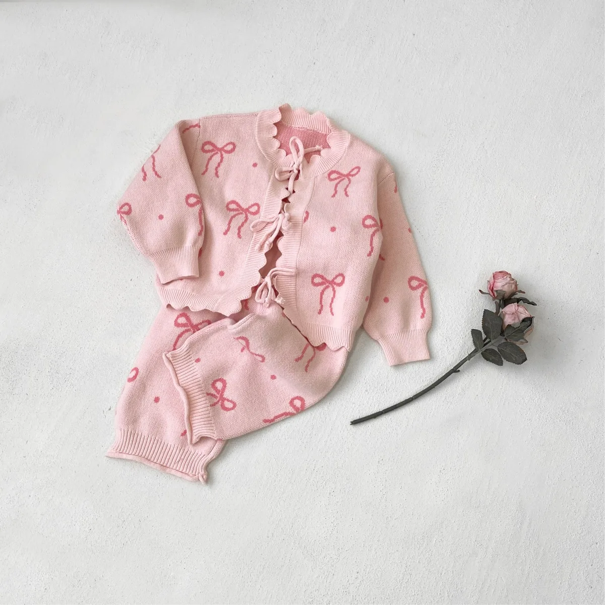

2026 Girls Cute Bow Knitted Sweater Cardigan + Pants 2pcs Suit Infant Toddler Outfits Spring New Baby Long Sleeve Clothes Set