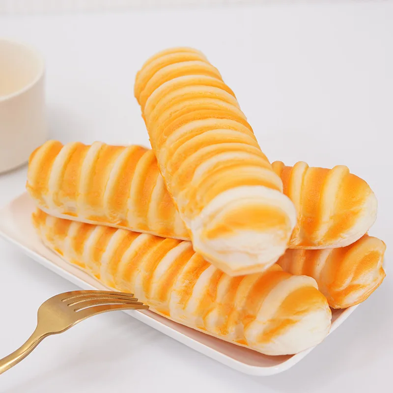 

Taba Squshy Funny PU Slow Rebound Caterpillar Bread Model Bread Fidget Decompression Toy Simulation Shooting Props Holiday Gifts