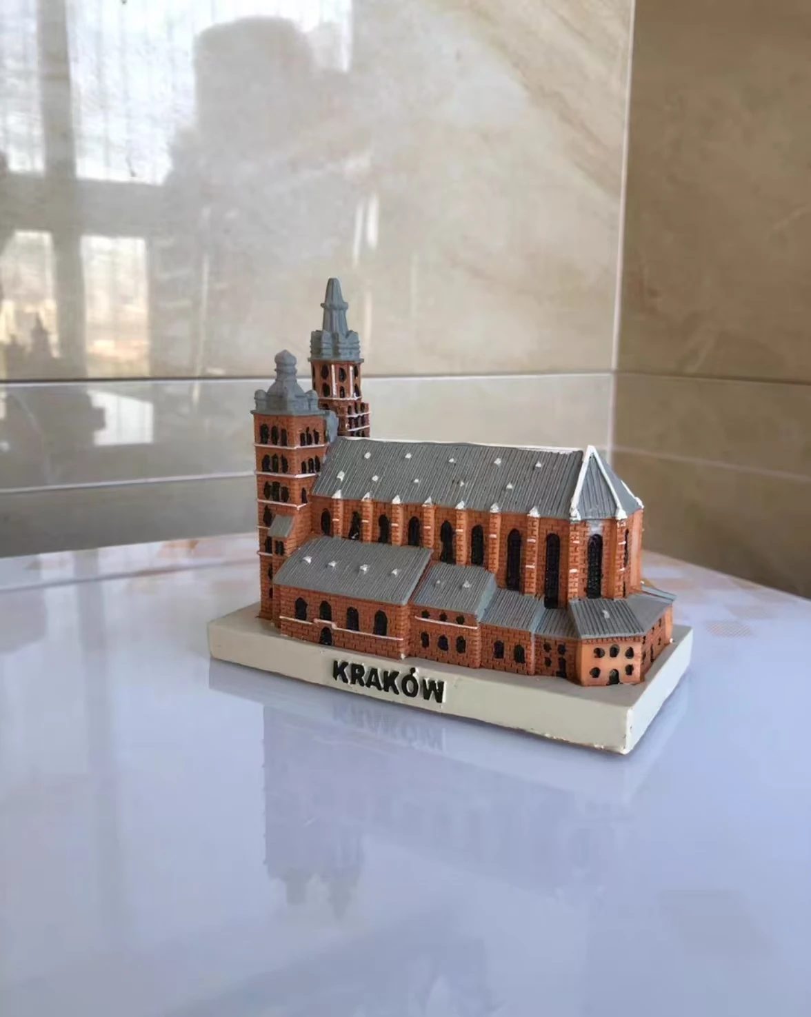 Miniature Resin model mental psychological sand table game box court therapy building   krakow