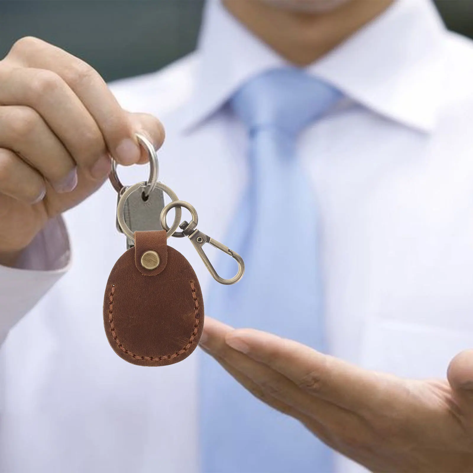 

2pcs Pu Access Card Holder Vintage Key Fob Sleeve Multifunctional Tag Case For Office Home Entry Storage Pouch Protector Chains