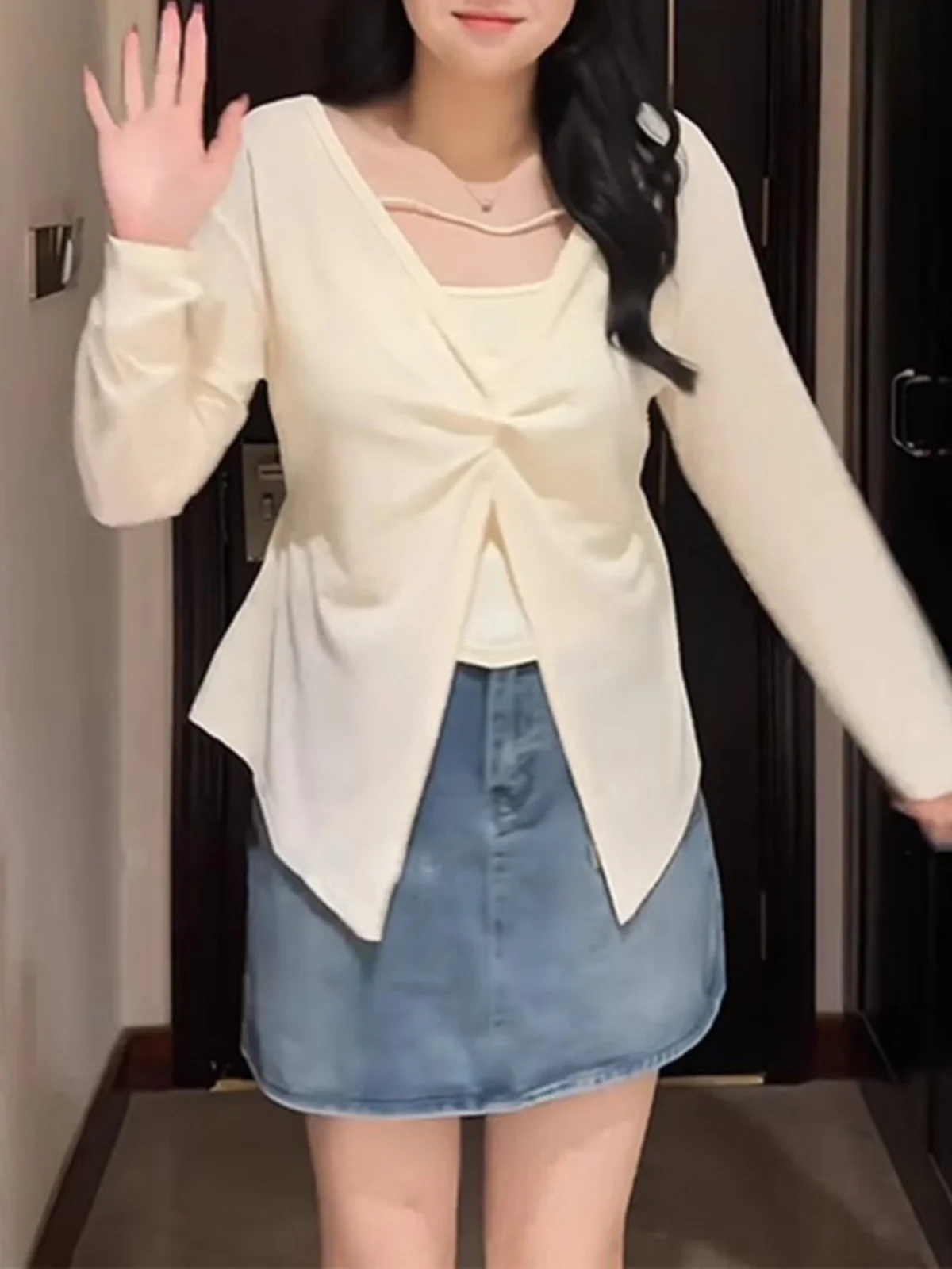 

Новый летний тонкий комплект из двух предметов: футболка с длинным рукавом и V-образным вырезом для женщин, большие размеры, защита от солнца, модный комплект-двойка.