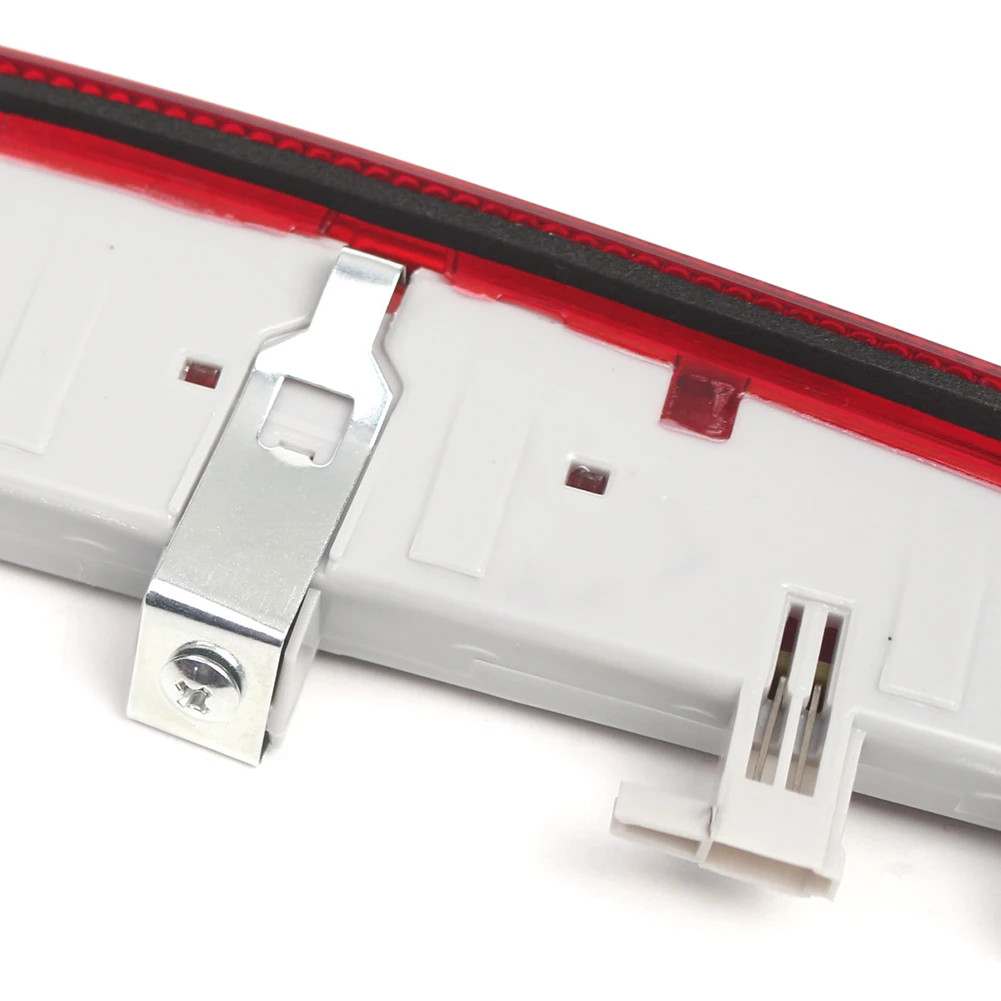 

Rear Vehicle Brake Lamp Car Light Assembly Red Tailgate Stop Light Non-deformable Quick Installation Easy To Install
