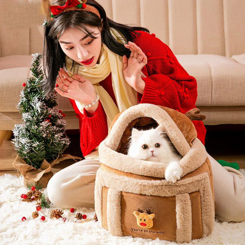 Winter Cat Carrier Backpack Warm Small Pet Carring Bags Soft Plush Pets Cage for Outdoor Travel Pet Hanging Chest Bags 9kg