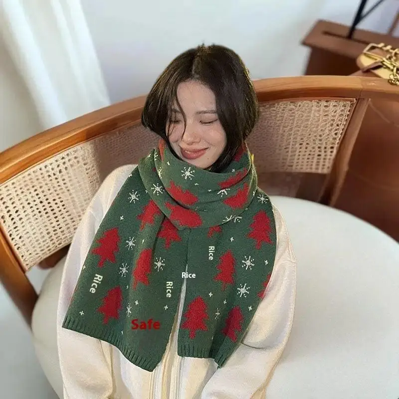 Versatile Christmas Tree Red Knitted Scarf Women's Match Christmas Gifts Autumn Winter Warm Neck Protection Scarf Green Scarf